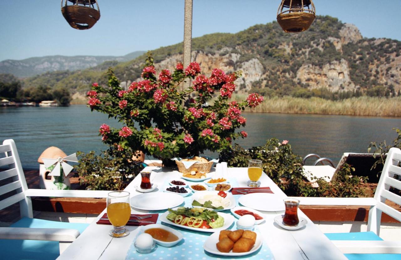 Myra Hotel Далян Екстериор снимка