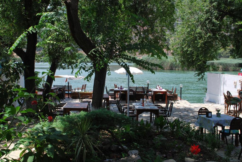 Myra Hotel Далян Екстериор снимка