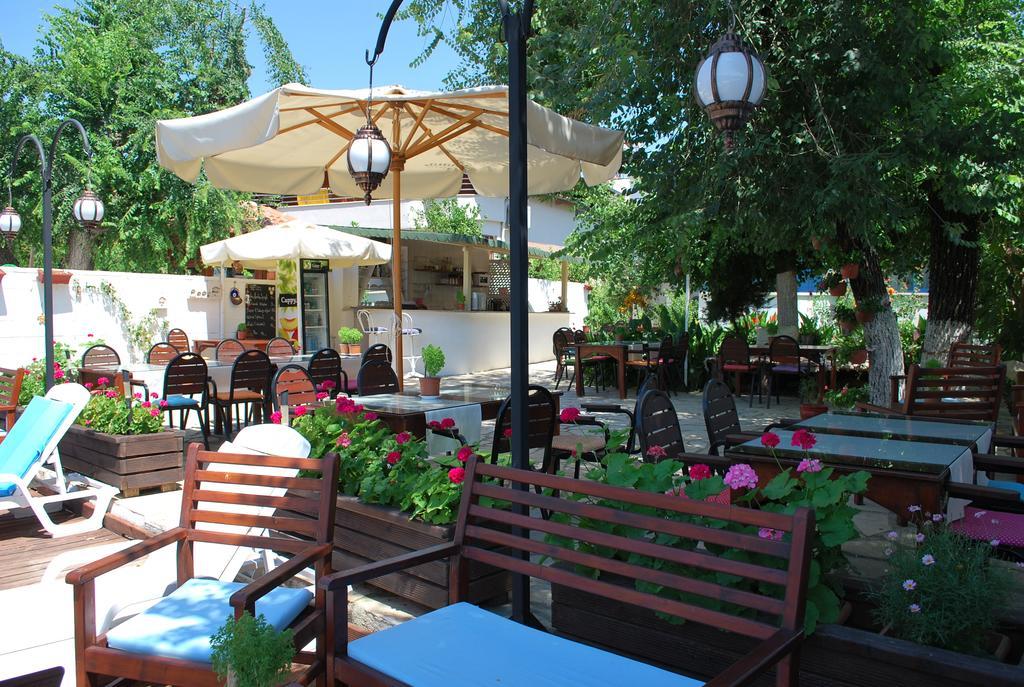 Myra Hotel Далян Екстериор снимка