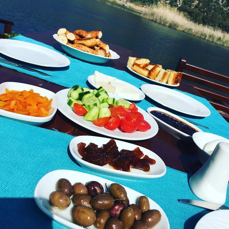 Myra Hotel Далян Екстериор снимка